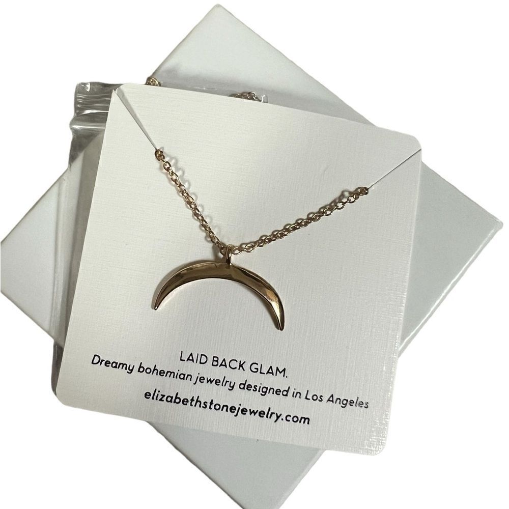 Half moon adjustable necklace